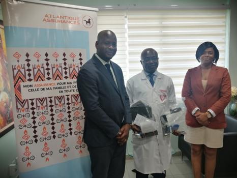 Engagement social - Atlantique Assurances signe avec l’Institut de cardiologie d’Abidjan (ICA) pour des dons d’appareils médicaux 